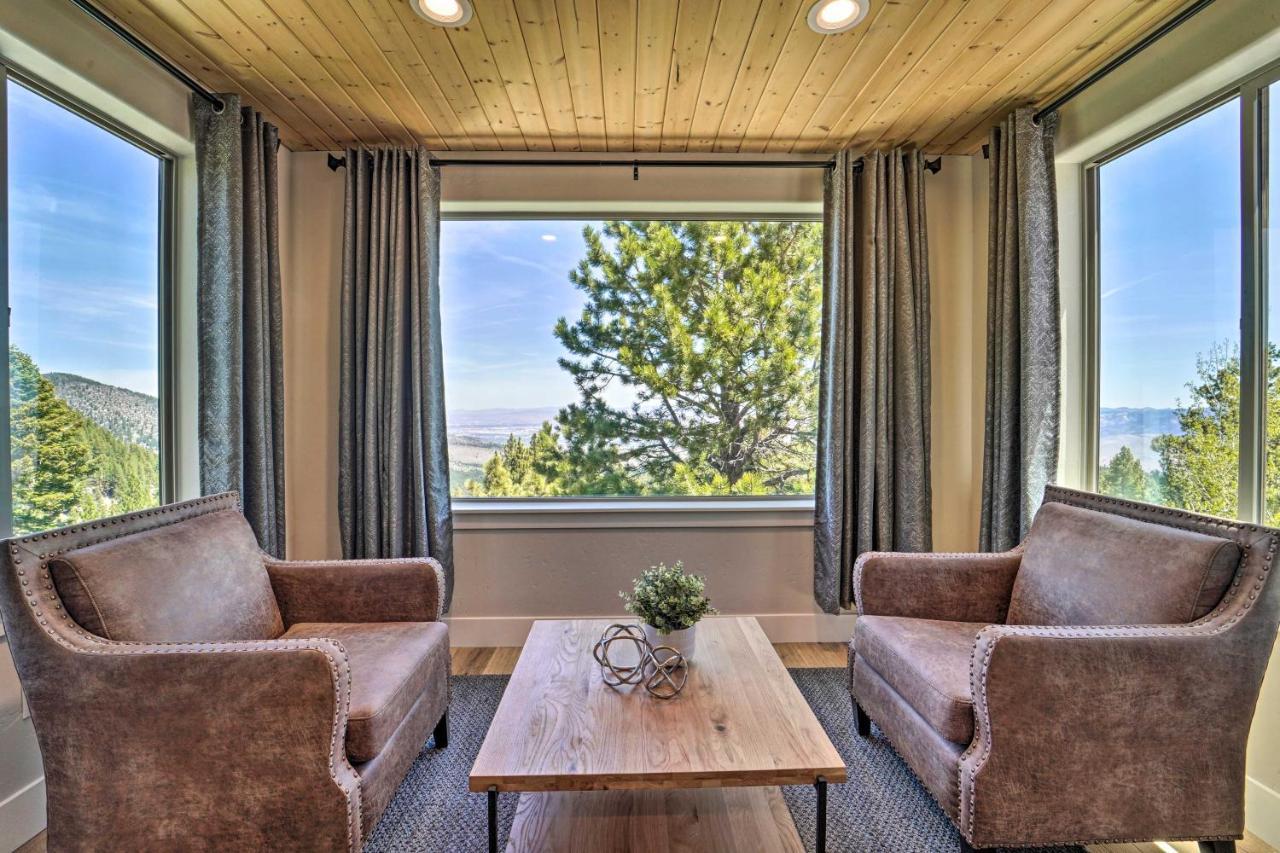 Luxe With Mountain View 3 Mi To Skiing! Reno