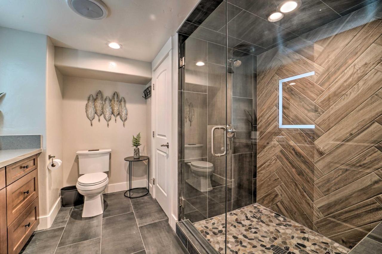 Luxe With Mountain View 3 Mi To Skiing! * Reno