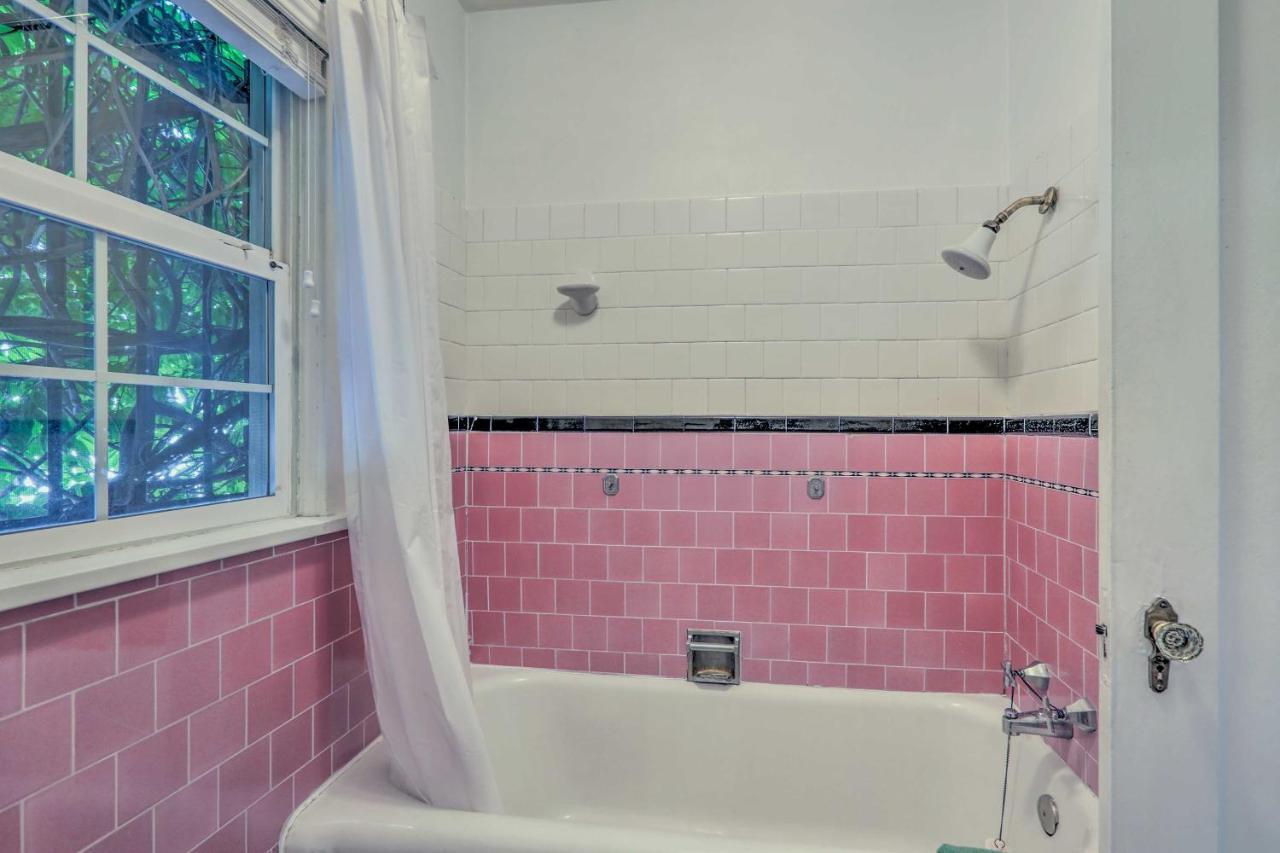 Holiday home Historic On Riverwalk 1 Mi To Midtown