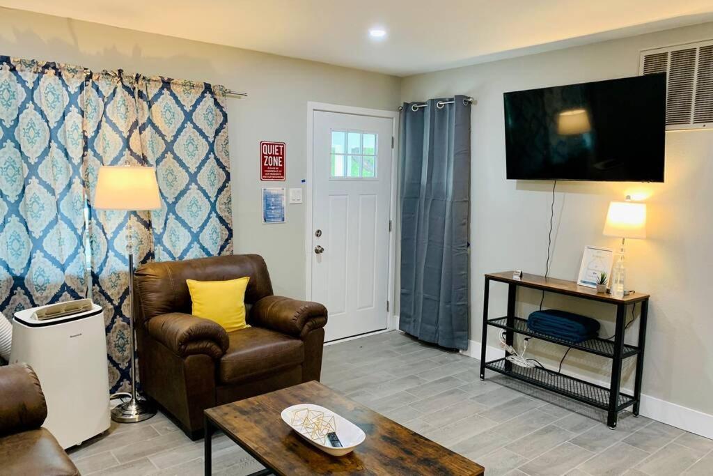 Holiday home 3 Bedrooms With King Beds Minutes From Downtown