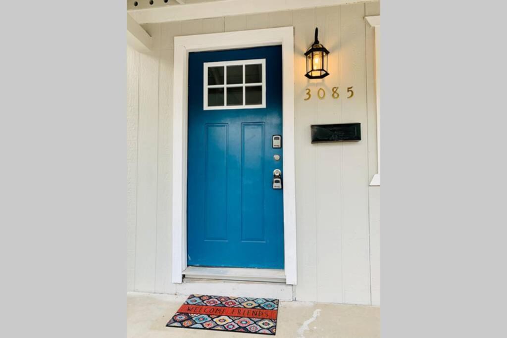 3 Bedrooms With King Beds Minutes From Downtown Holiday home