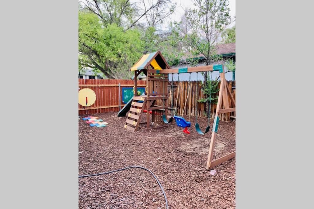3 Bedrooms With King Beds Minutes From Downtown *