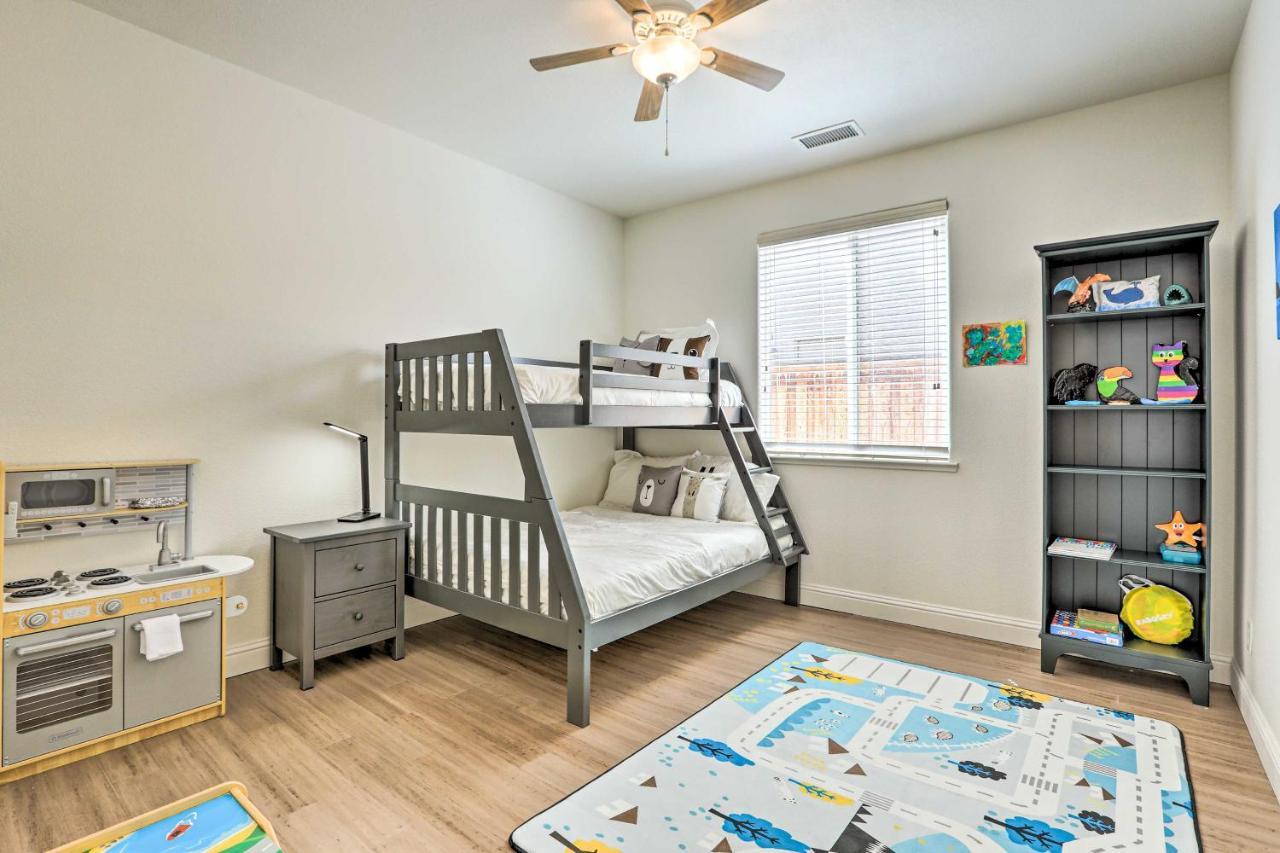 Quiet Retreat About 12 Mi To Riverwalk District! *