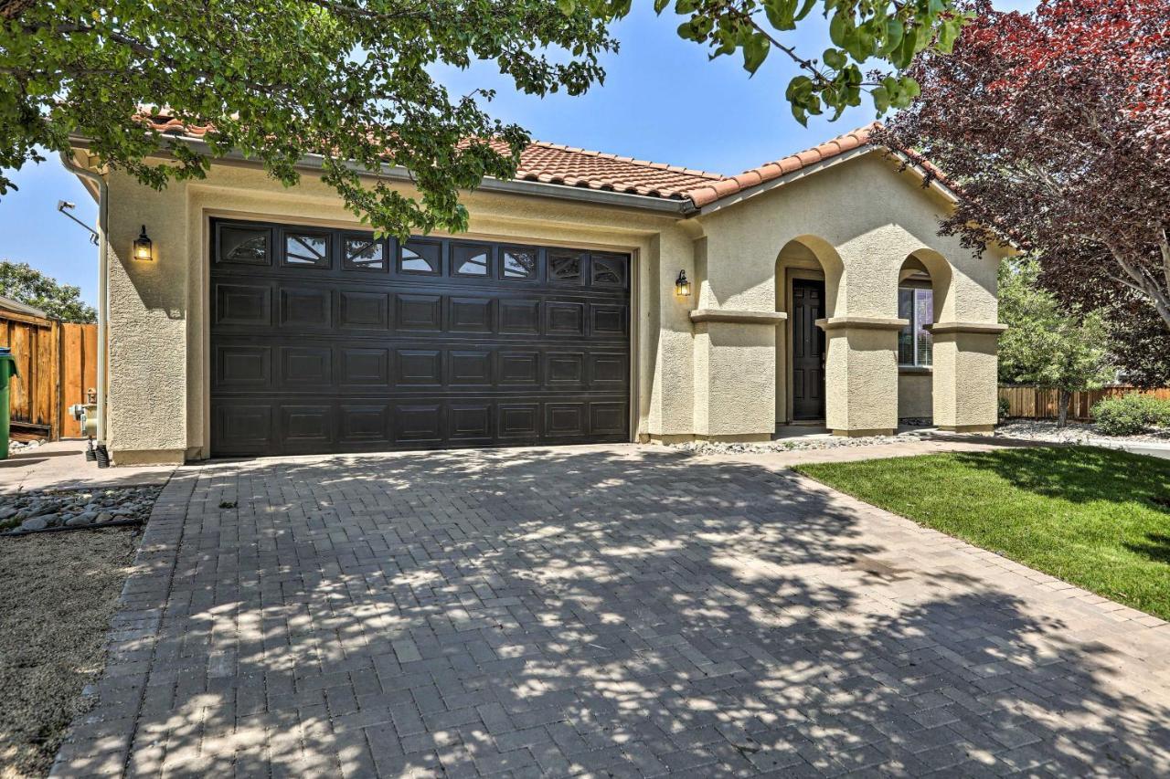 Holiday home Quiet Retreat About 12 Mi To Riverwalk District! Reno