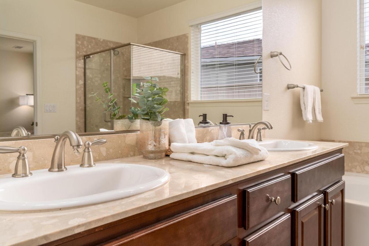 Dream Family In South 4 Bed 30 Min To Tahoe * Reno