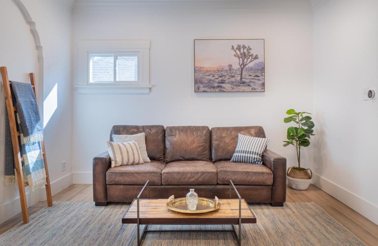 Apartment Plush 2-bed In Riverside Heights! Reno