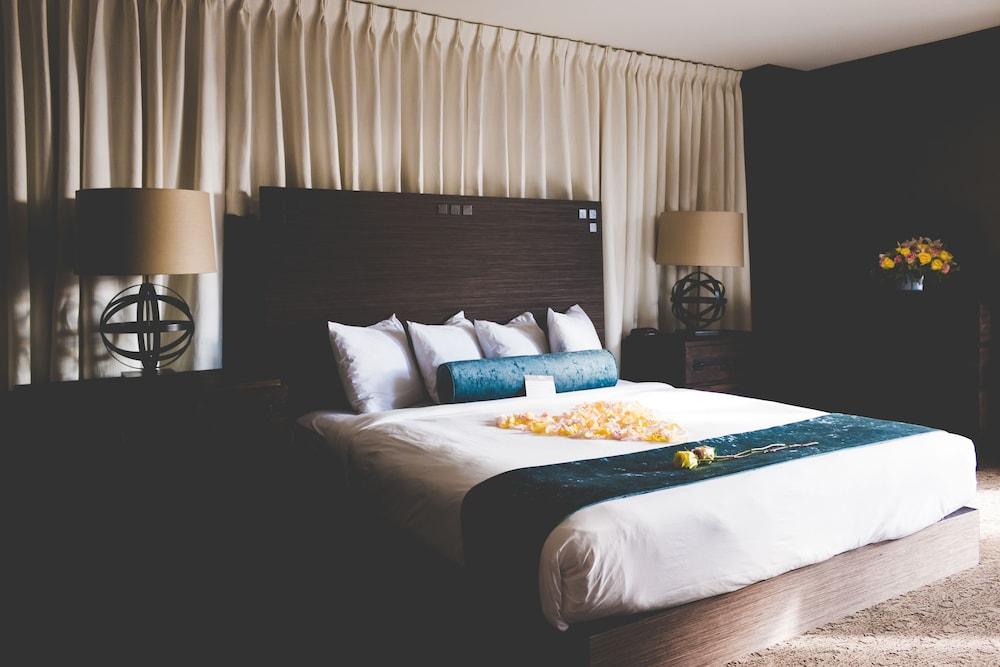 Whitney Peak Reno, Tapestry Collection By Hilton Hotel Reno