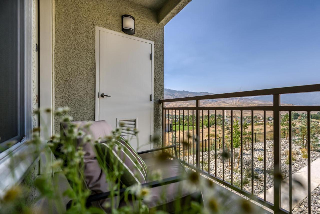 Luxury Retreat - King Beds, Hot Tub, & Pool - Family & Remote Work Friendly Reno