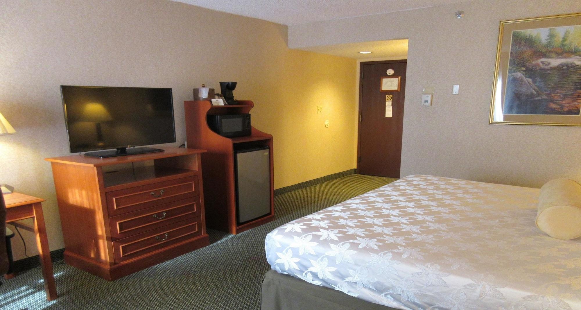 Surestay By Western Airport 3*