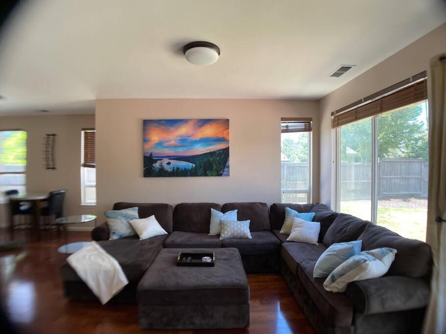 Holiday home Cozy Casa W/fireplace, Double Ovens, Garage Parking, Ev Charger 20min Mt Rose; 40 2 Tahoe