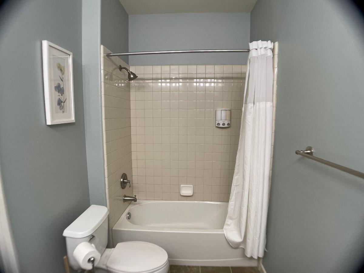 Cozy Casa W/fireplace, Double Ovens, Garage Parking, Ev Charger 20min Mt Rose; 40 2 Tahoe * Reno