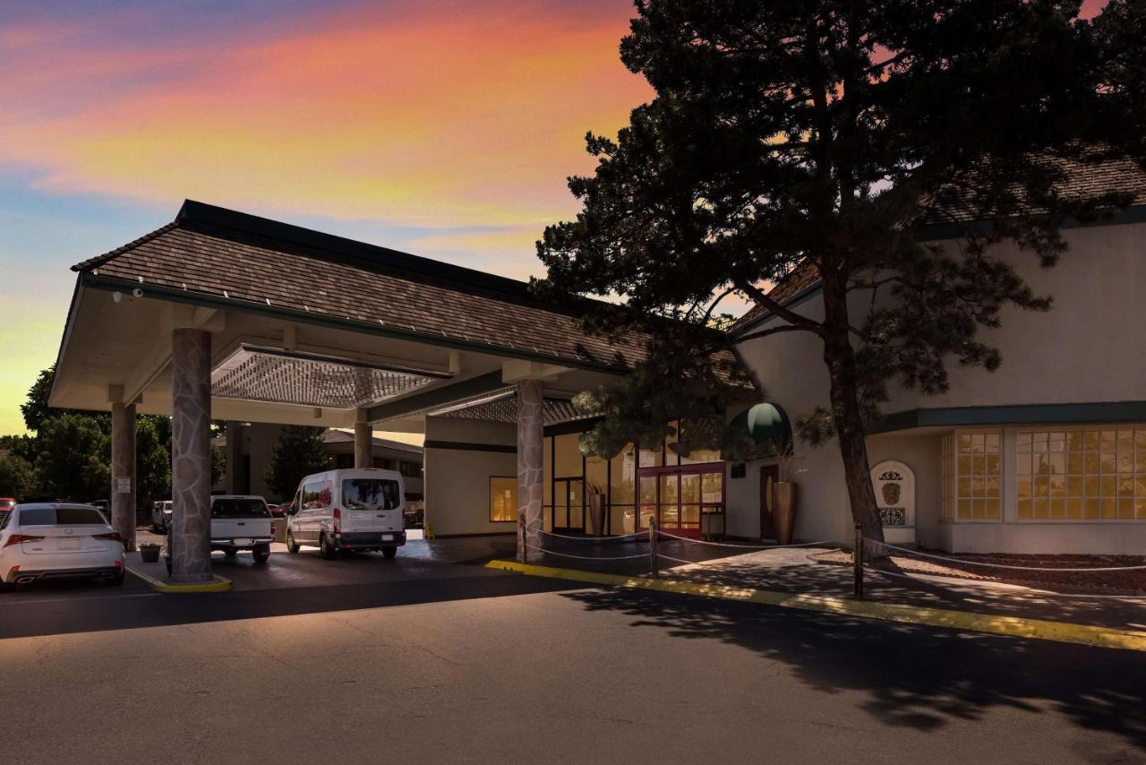 Surestay By Western Airport Hotel