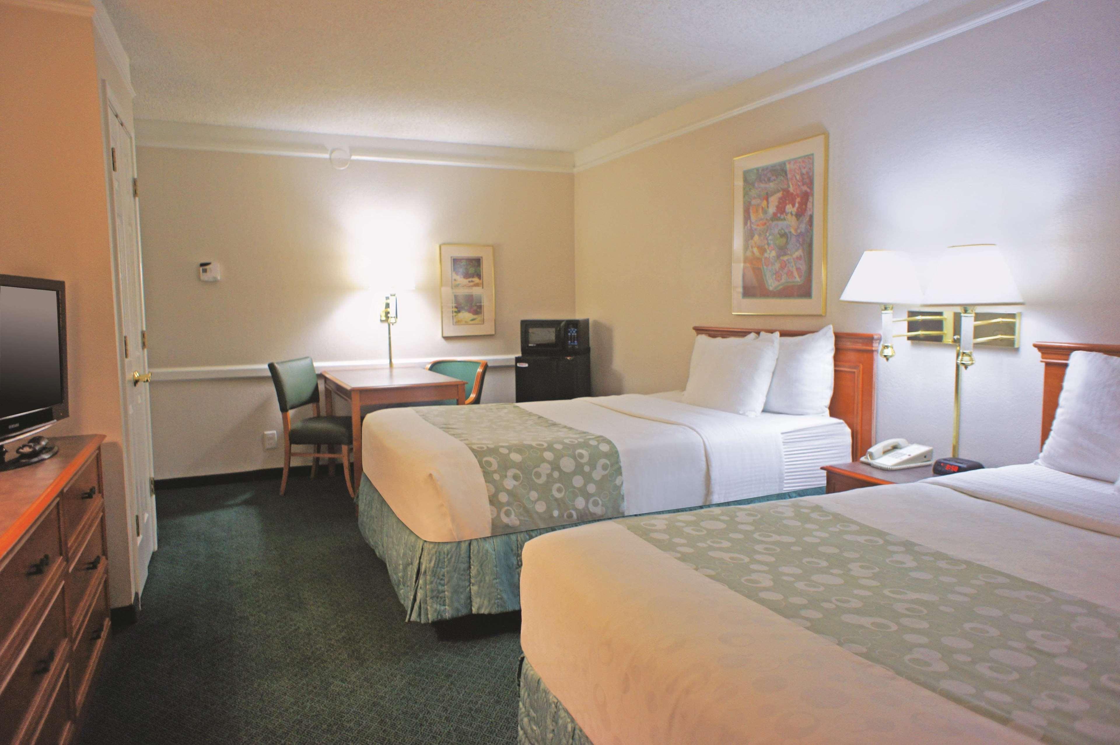 La Quinta By Wyndham Hotel