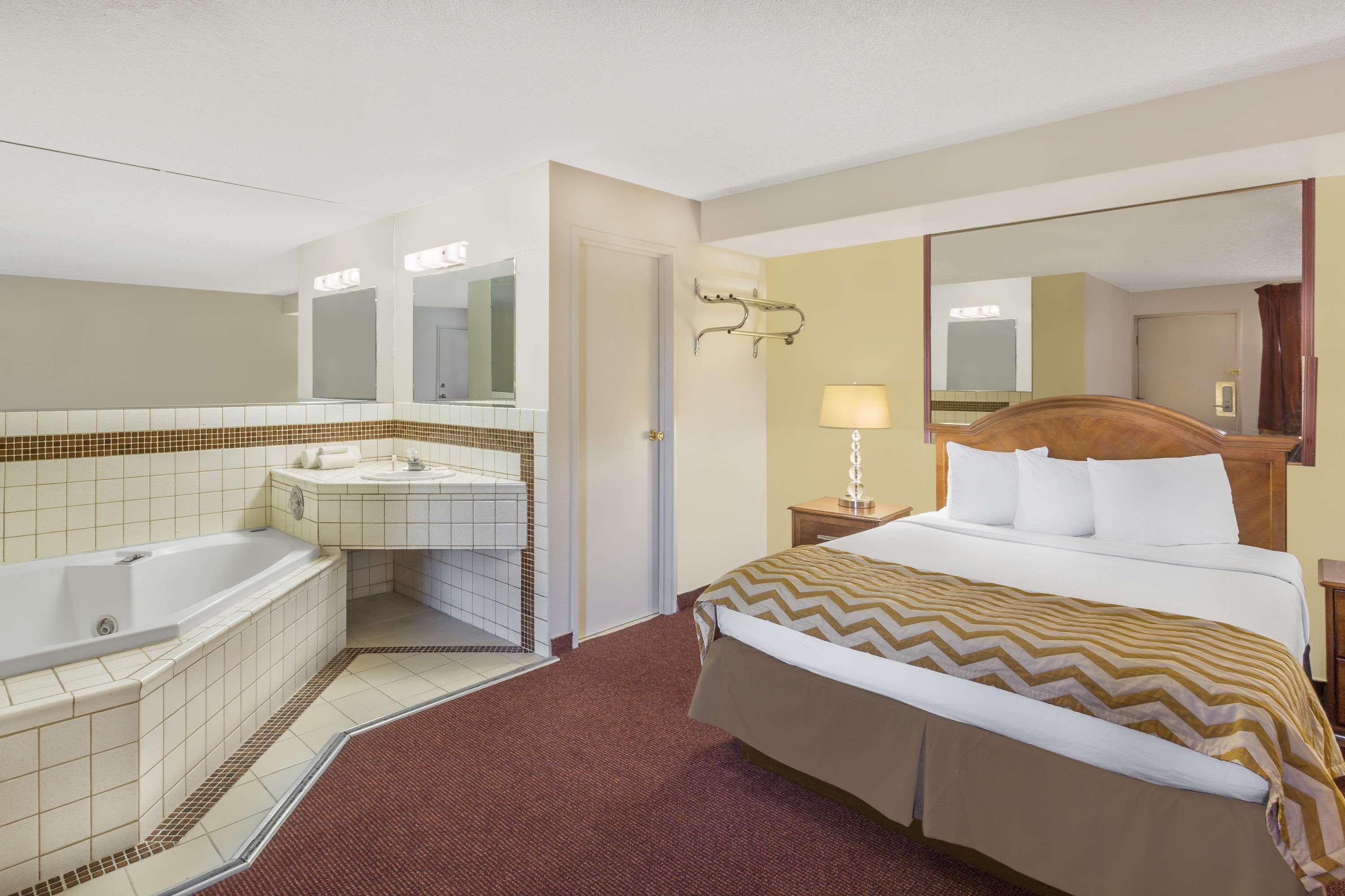Hotel Travelodge By Wyndham Reno