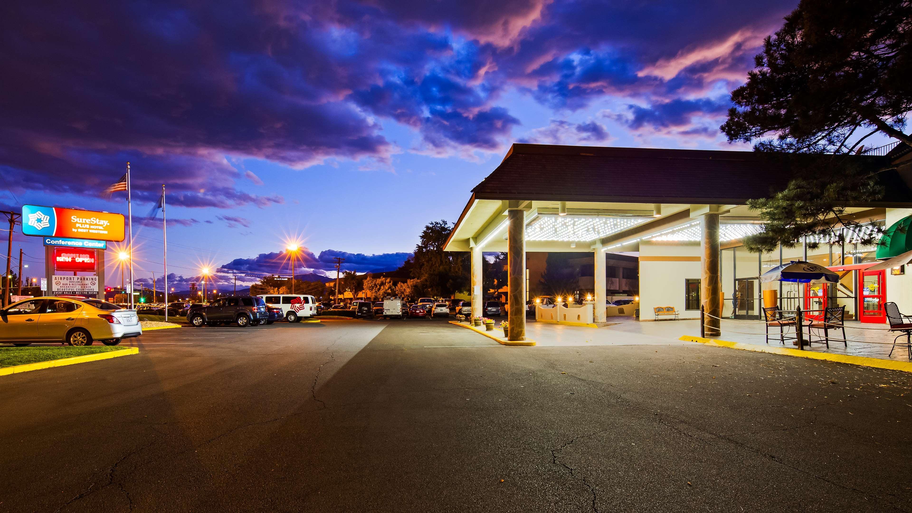Surestay By Western Airport Reno