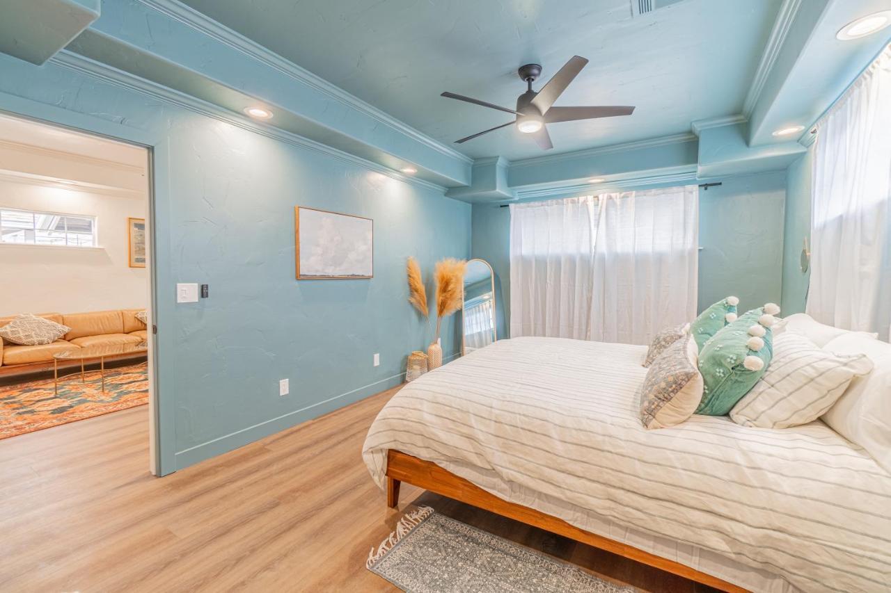 Stylish 2-bedroom Walking Distance To Downtown *