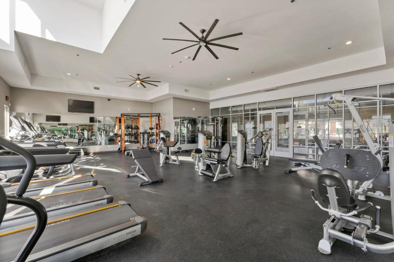 Luxury Retreat - King Beds, Hot Tub, & Pool - Family & Remote Work Friendly * Reno