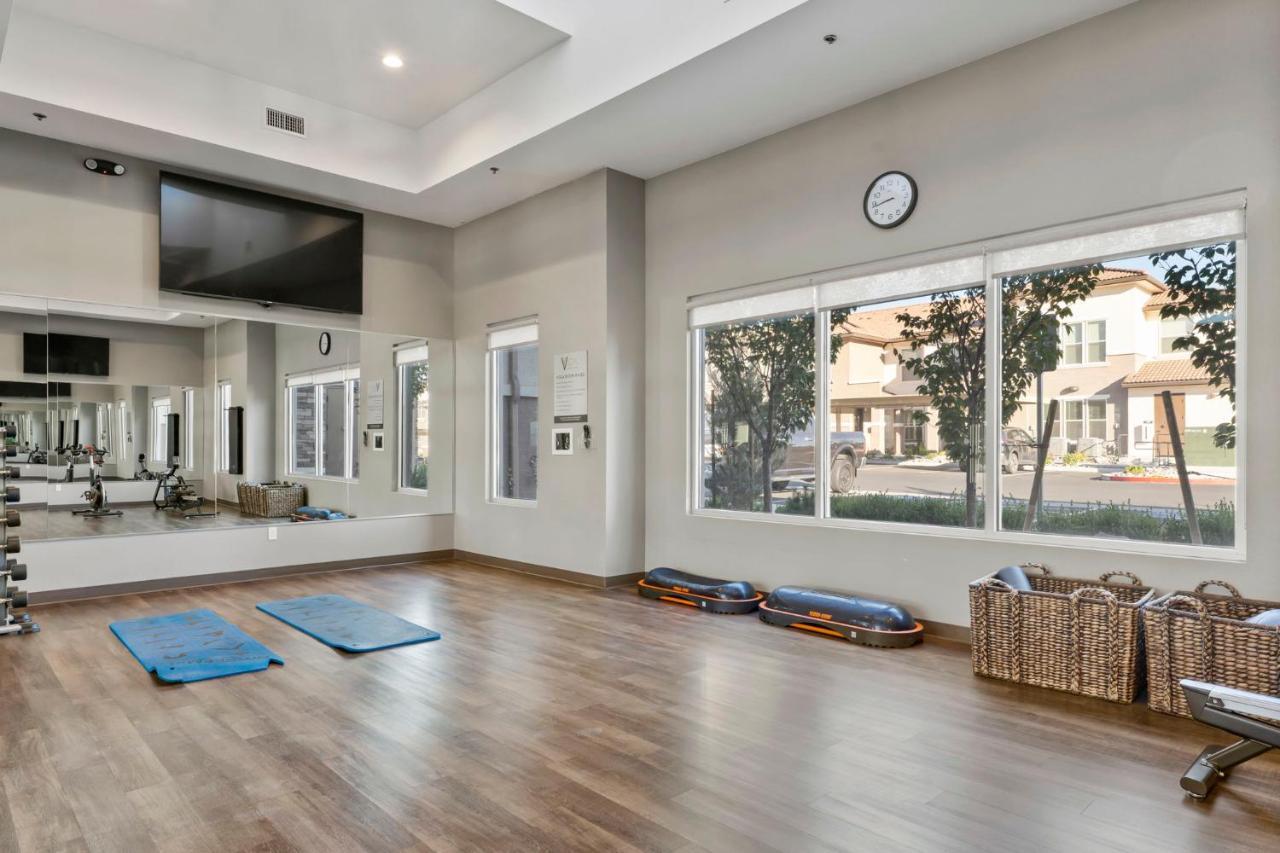 Luxury Retreat - King Beds, Hot Tub, & Pool - Family & Remote Work Friendly Reno