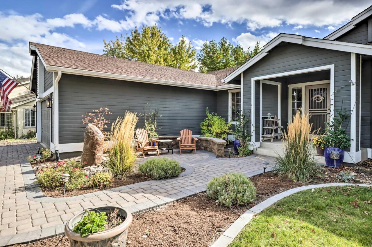 With Private Yard And Hot Tub