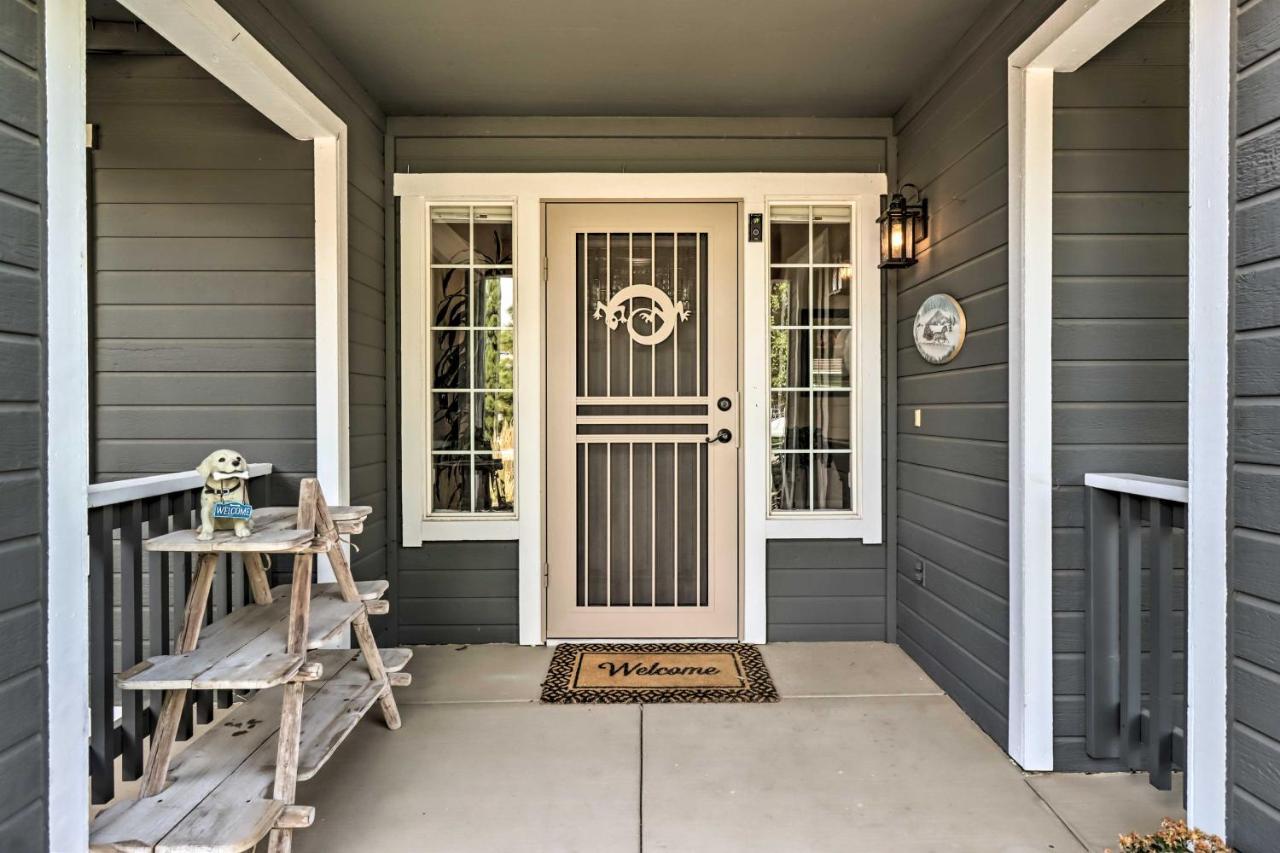 With Private Yard And Hot Tub * Reno