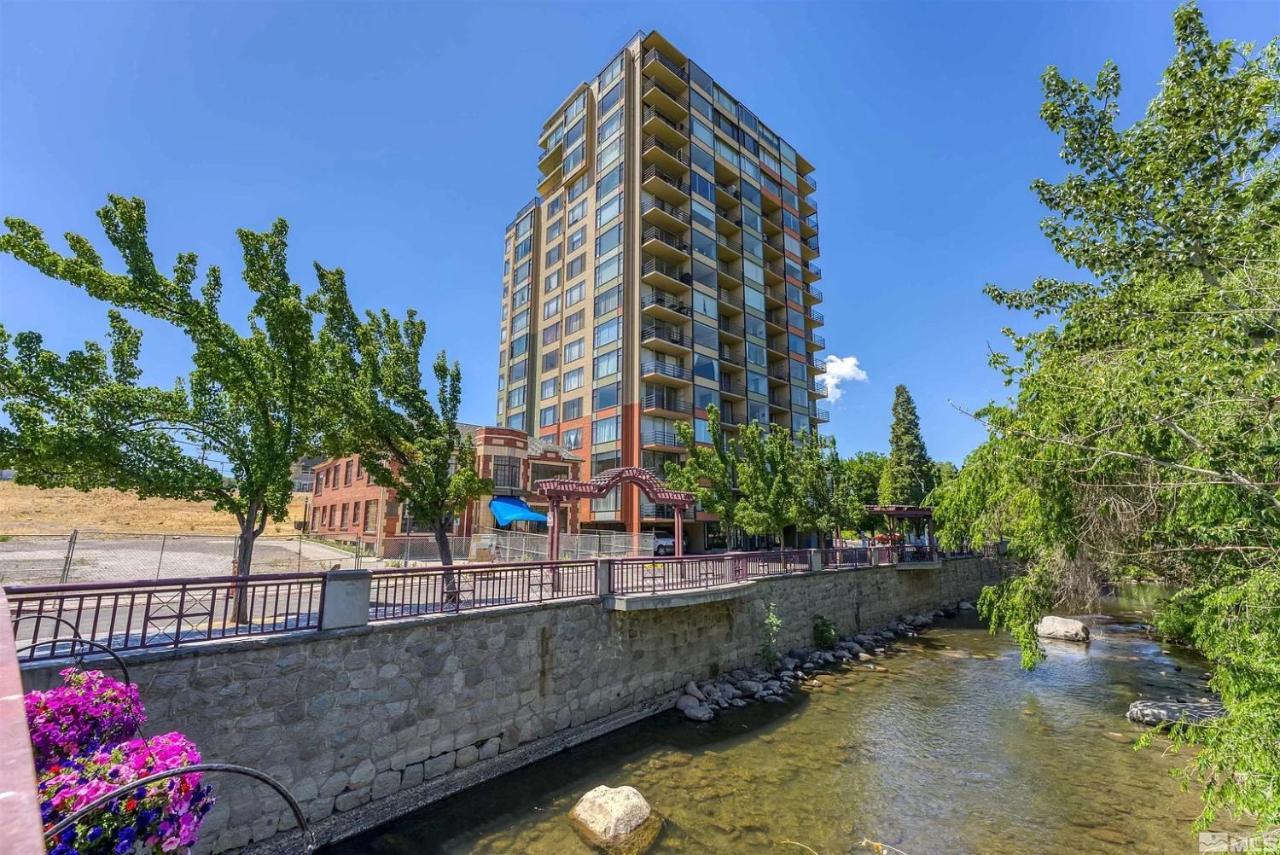 Panorama Place Apartment *