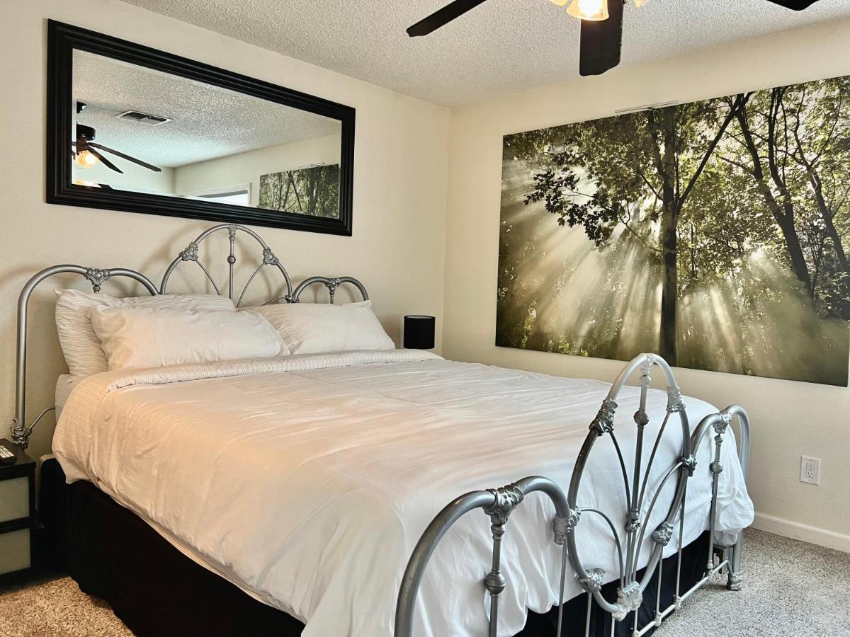 Dt - 4br With Patio, Bbq Grill, Games Reno