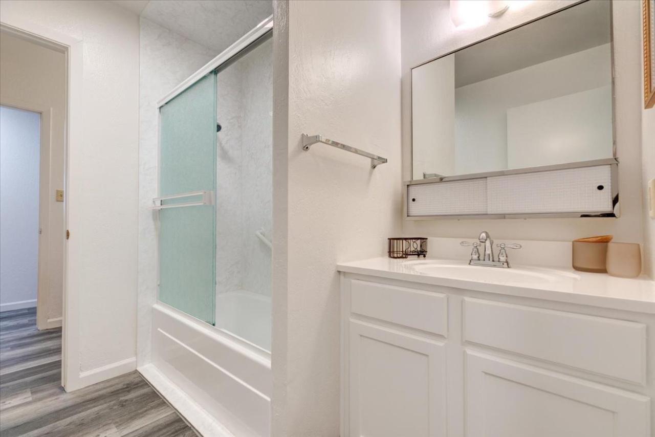 Modern - Quiet Neighborhood, Close To Downtown, Unr, Highway 80 *