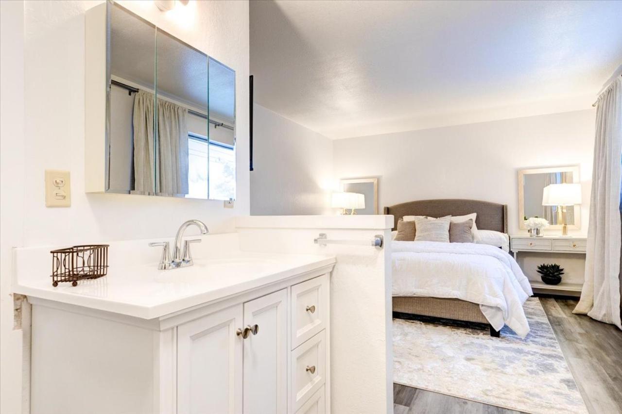 Holiday home Modern - Quiet Neighborhood, Close To Downtown, Unr, Highway 80