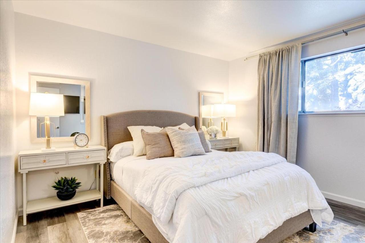 Modern - Quiet Neighborhood, Close To Downtown, Unr, Highway 80 Holiday home Reno