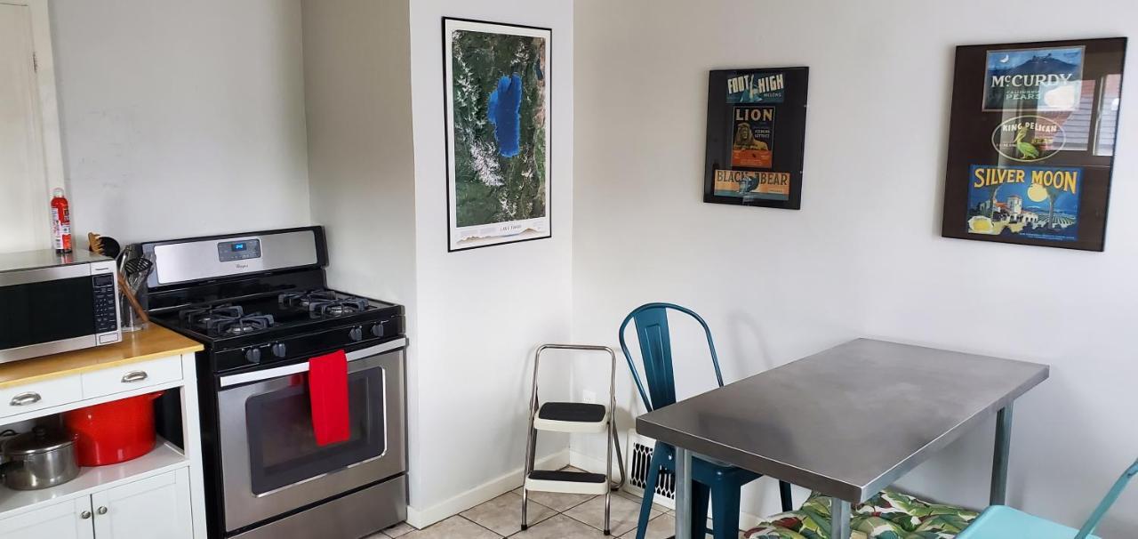 Apartment Midcentury Gem In Midtown