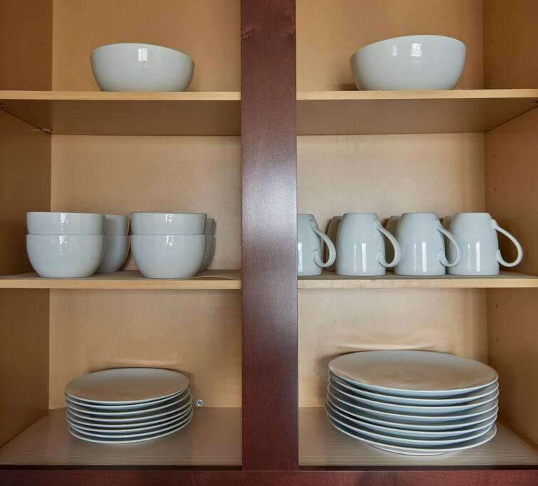 New Upscale House, Tahoe 30-min W/ Cal King Holiday home