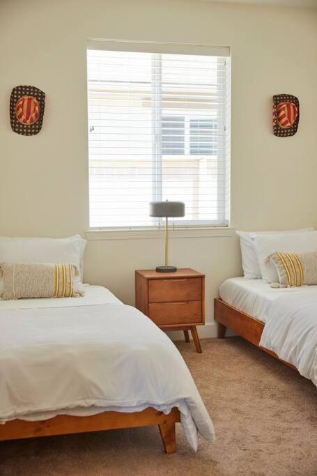 New Upscale House, Tahoe 30-min W/ Cal King Reno