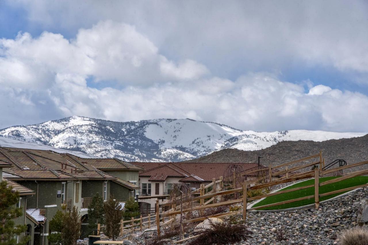 Luxury Retreat - King Beds, Hot Tub, & Pool - Family & Remote Work Friendly *