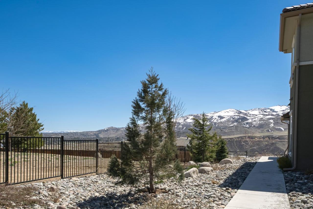 Luxury Retreat - King Beds, Hot Tub, & Pool - Family & Remote Work Friendly