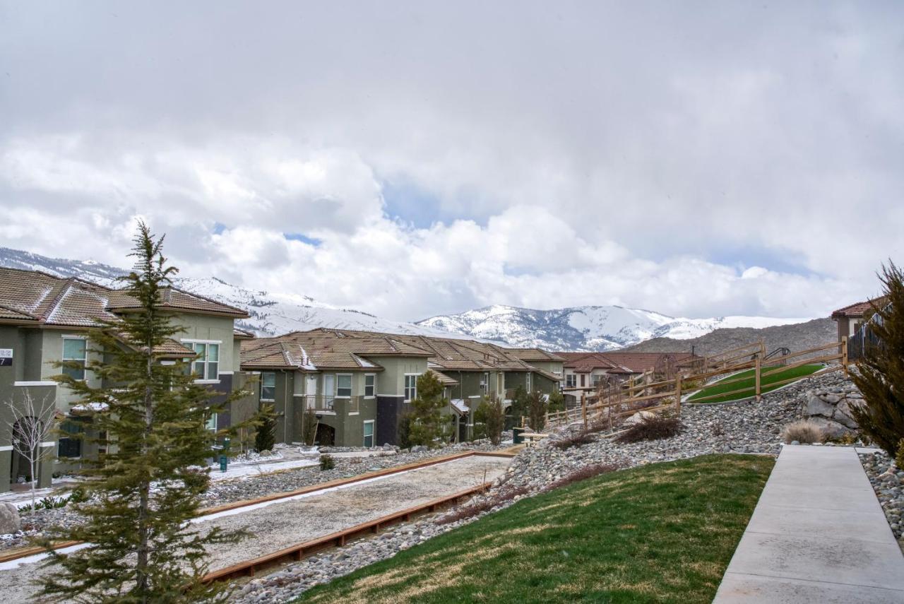 Luxury Retreat - King Beds, Hot Tub, & Pool - Family & Remote Work Friendly Apartment *
