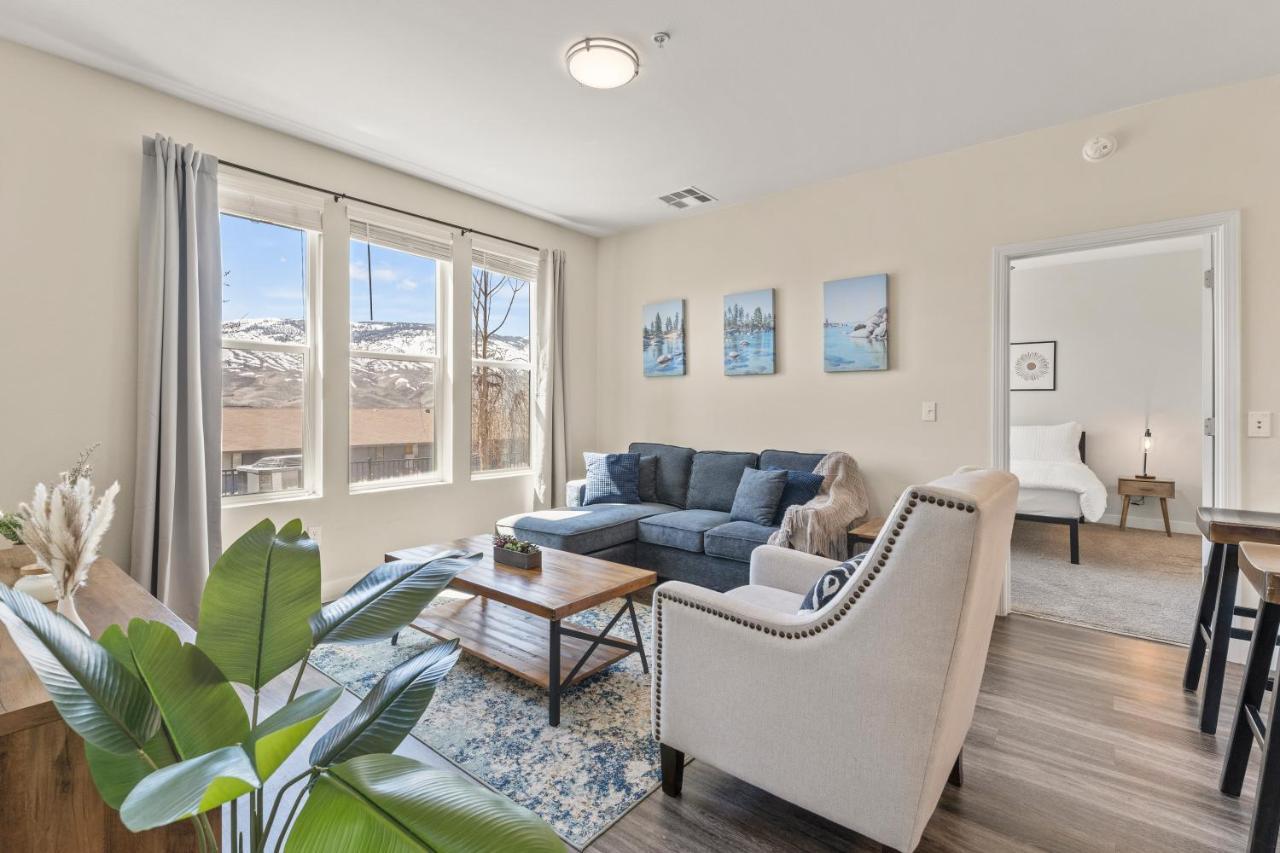 Luxury Retreat - King Beds, Hot Tub, & Pool - Family & Remote Work Friendly Reno