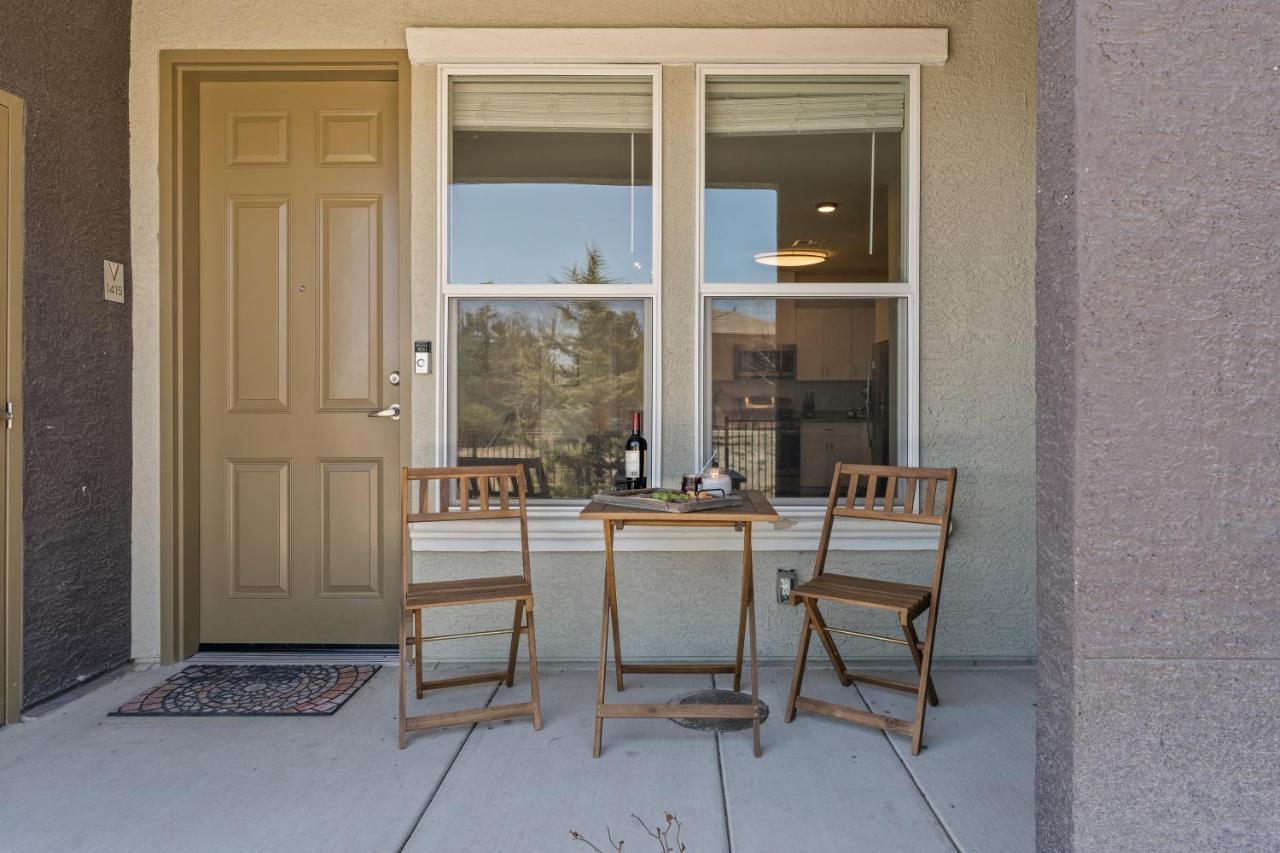 Luxury Retreat - King Beds, Hot Tub, & Pool - Family & Remote Work Friendly *