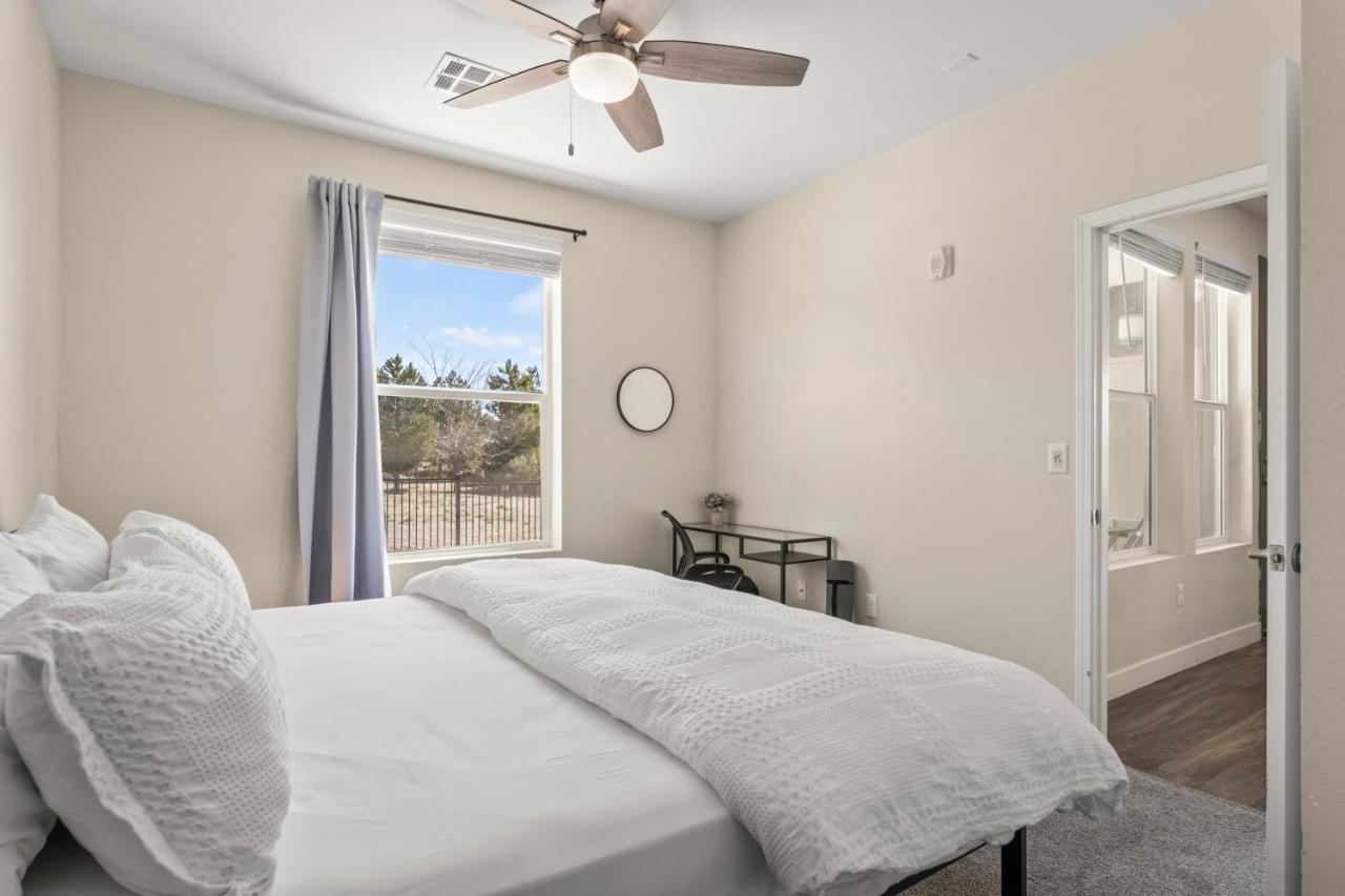 Luxury Retreat - King Beds, Hot Tub, & Pool - Family & Remote Work Friendly Apartment