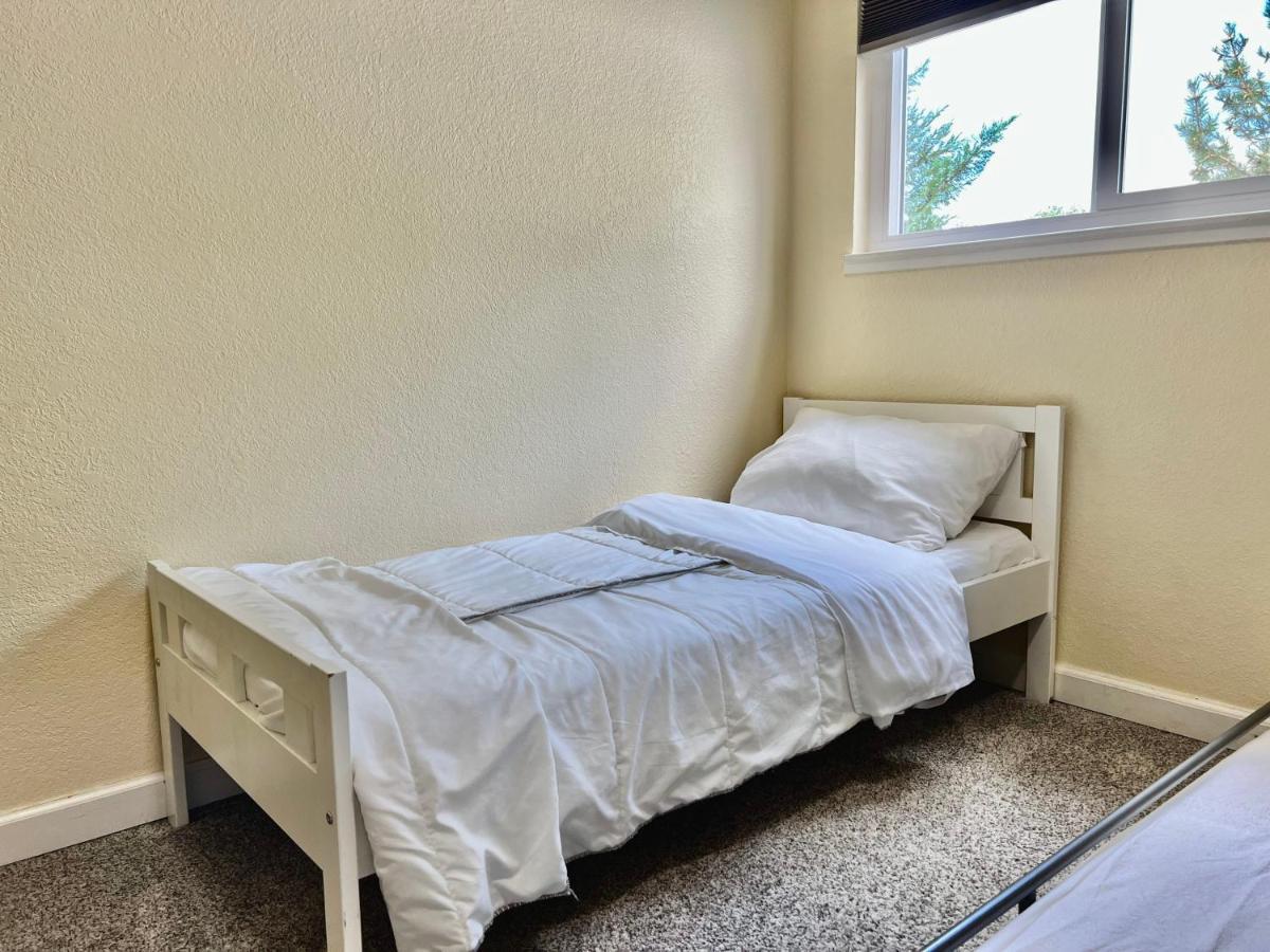 Dt - 4br With Patio, Bbq Grill, Games * Reno