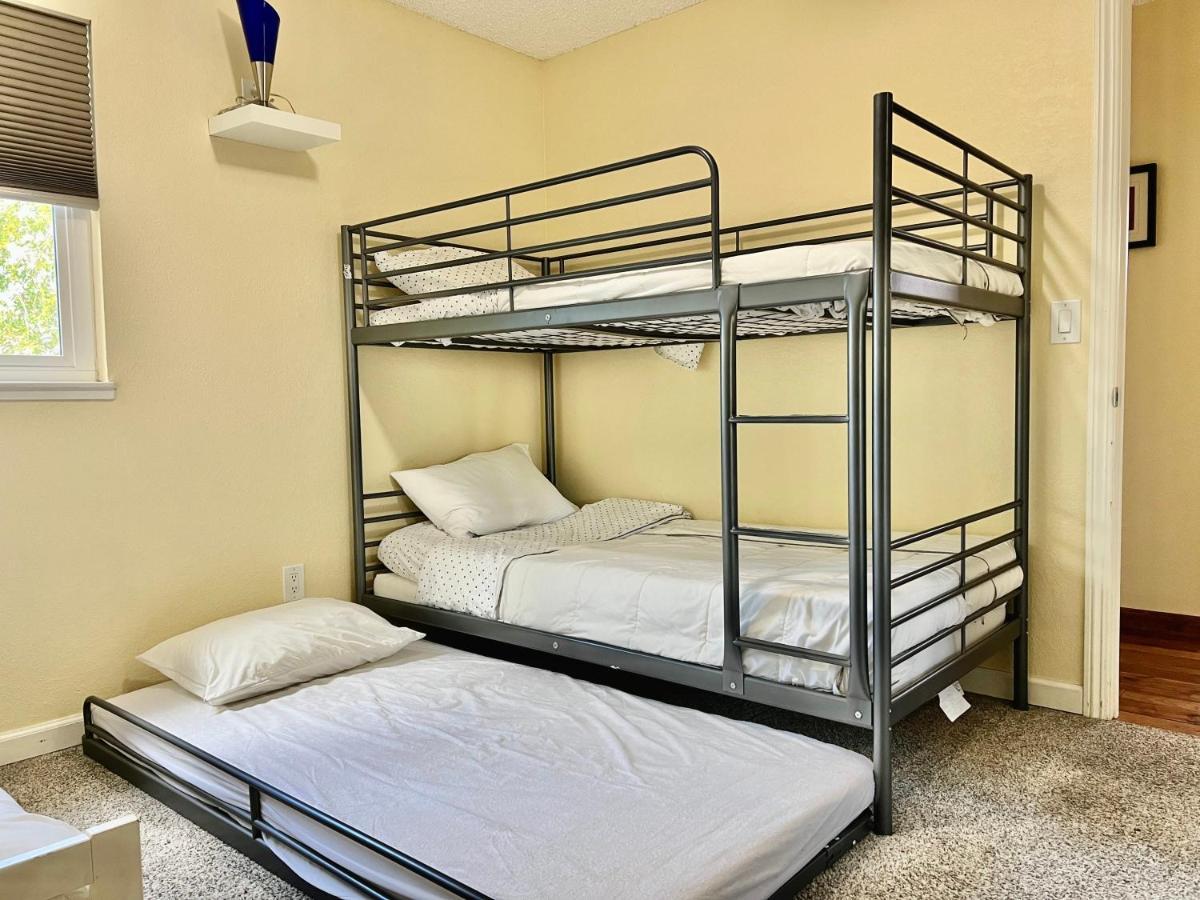 Holiday home Dt - 4br With Patio, Bbq Grill, Games *