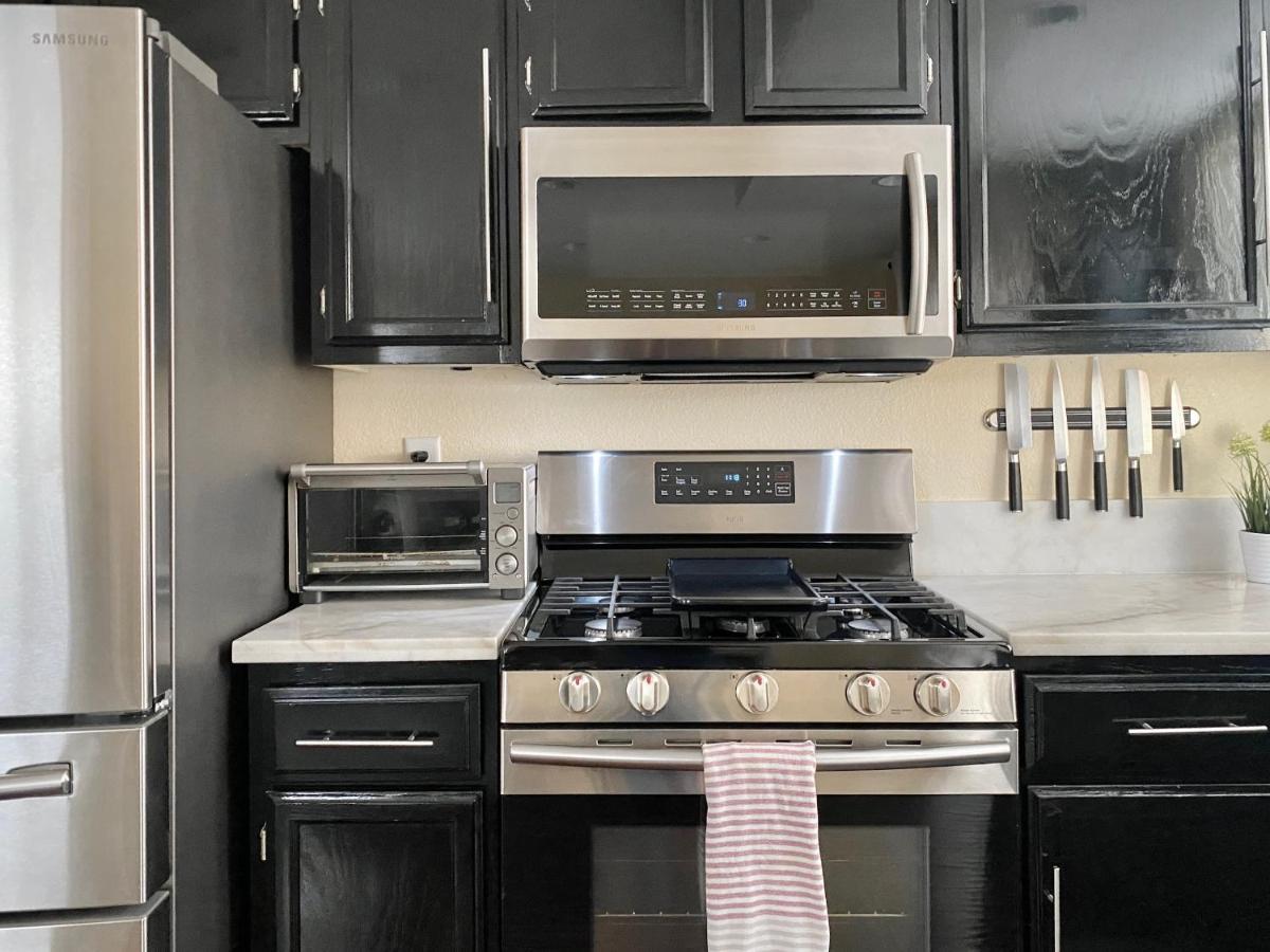 Gem 3 And A Half Miles To Dt, 40 Miles To Tahoe Holiday home Reno