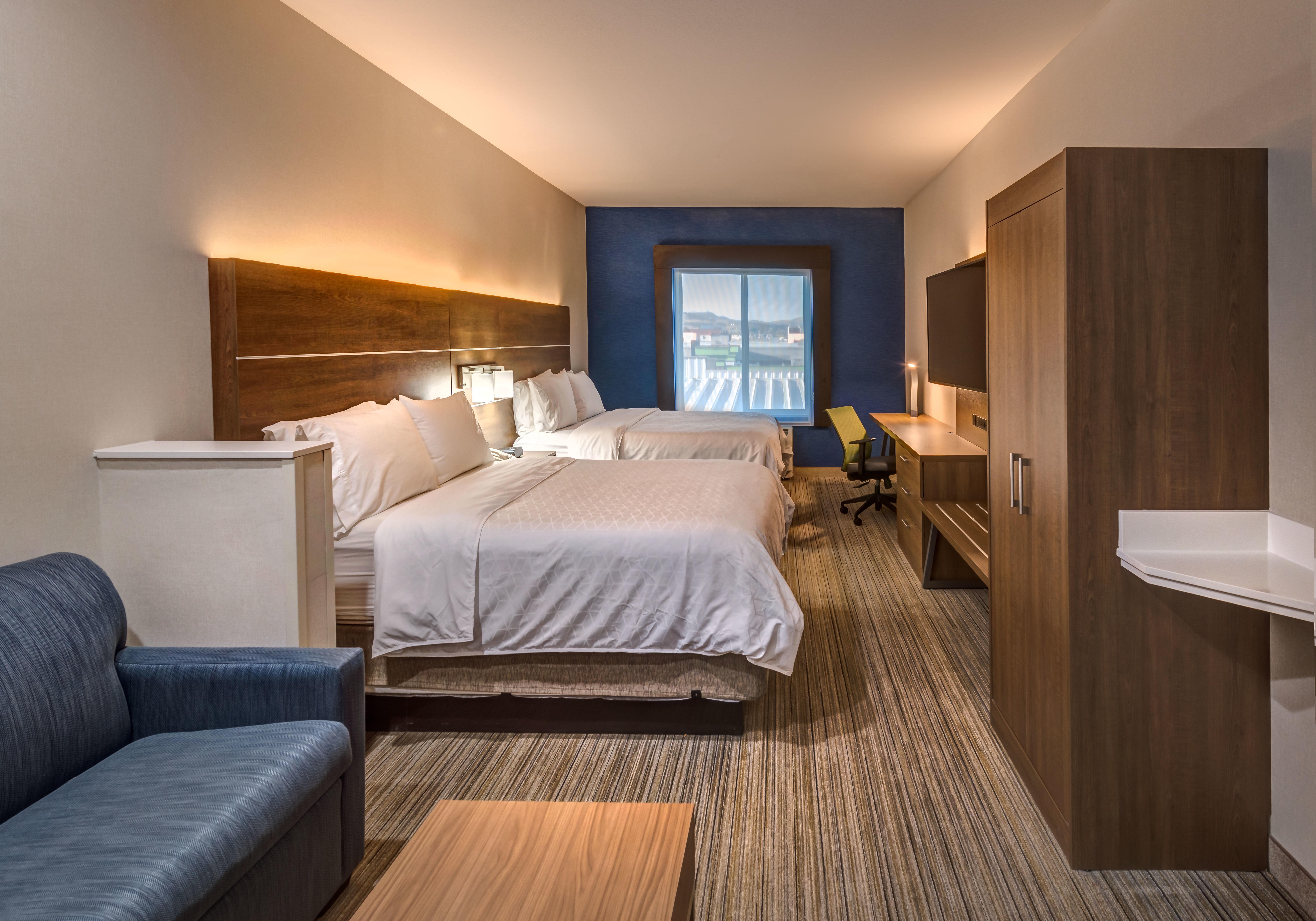 Express Airport By Ihg Hotel