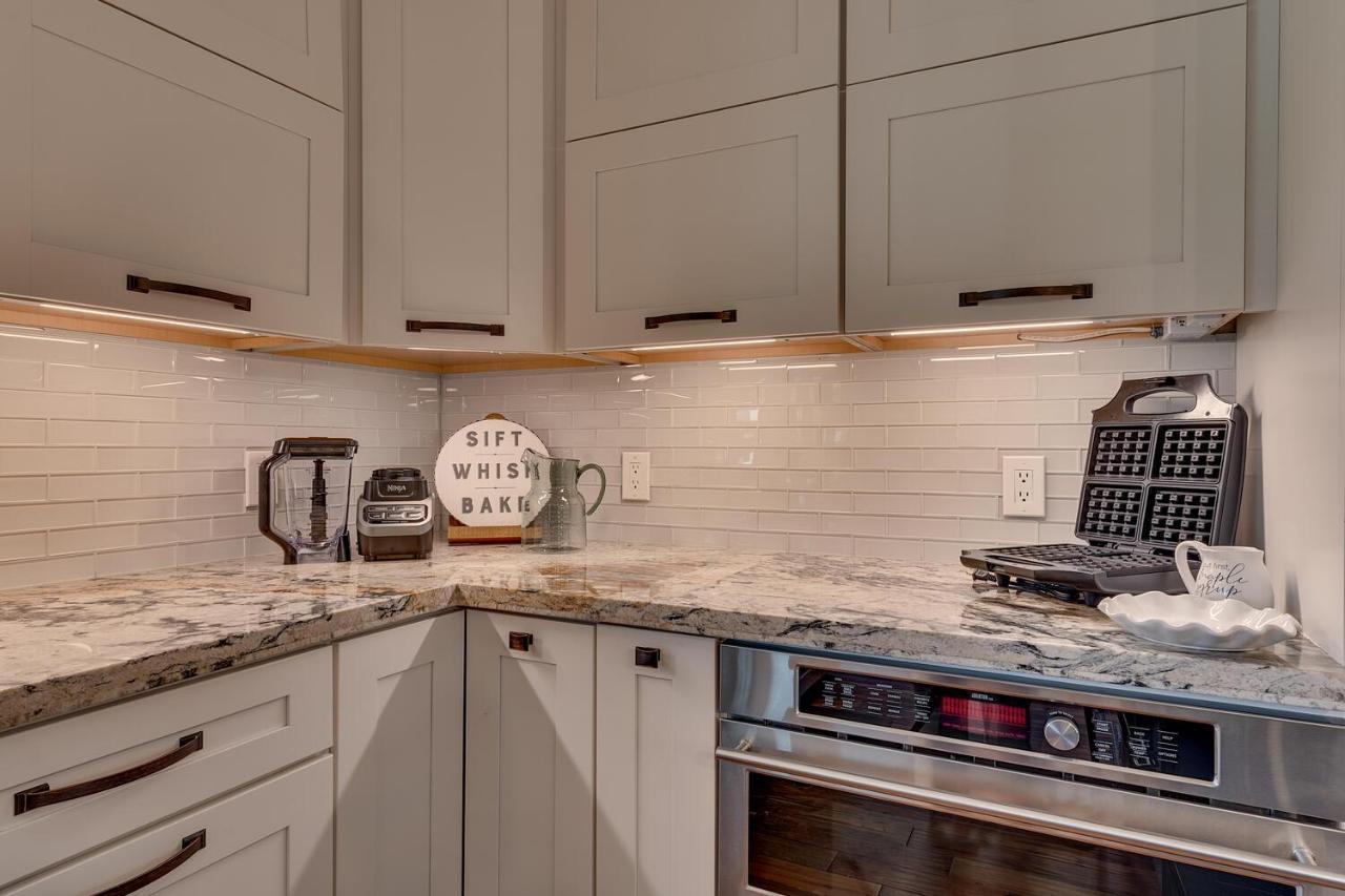 @ Marbella Lane - Eccentric 4br Modern Ranch Holiday home Reno