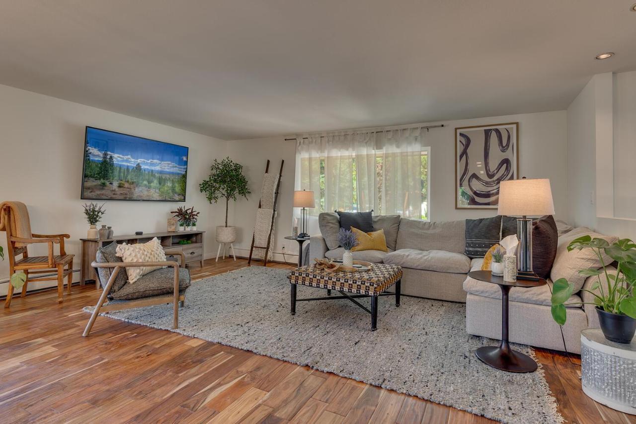 @ Marbella Lane - Eccentric 4br Modern Ranch * Reno
