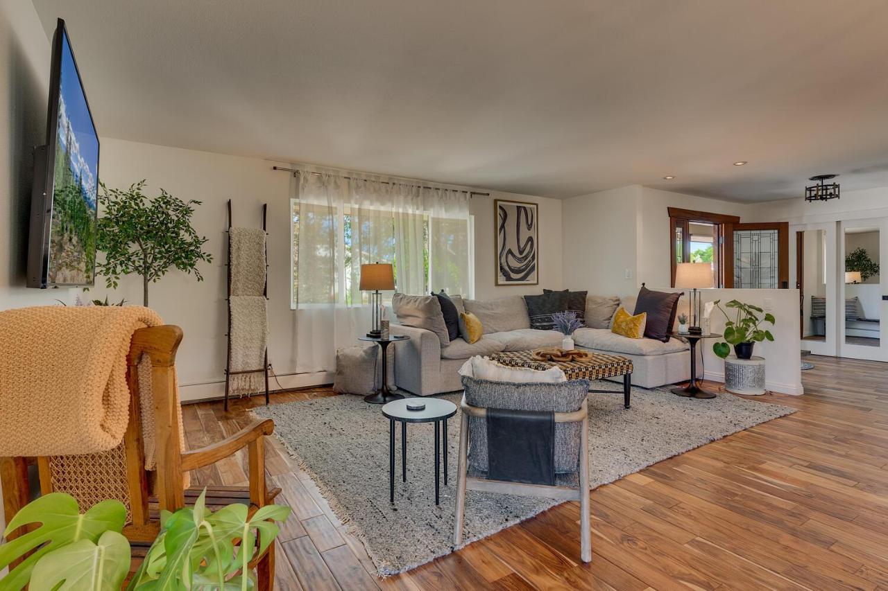 @ Marbella Lane - Eccentric 4br Modern Ranch Holiday home Reno