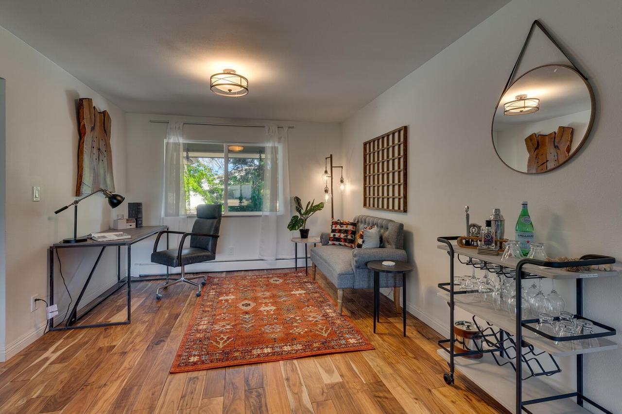 @ Marbella Lane - Eccentric 4br Modern Ranch Holiday home *