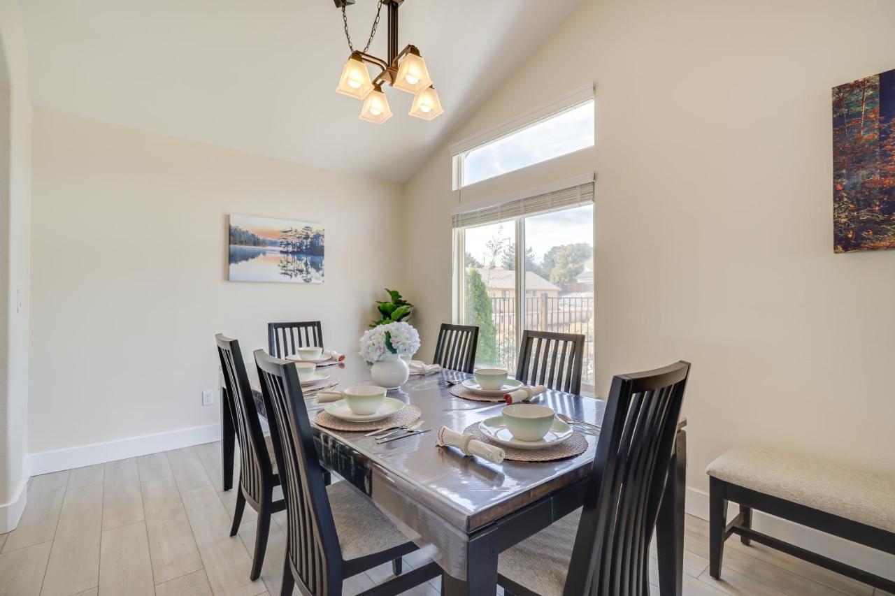 Spacious Family Retreat - 4 Mi To Downtown! Reno