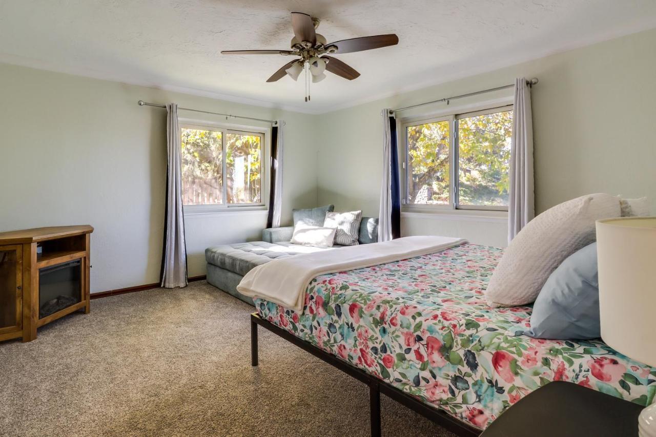 Holiday home Spacious Vacation About 3 Mi To Midtown! Reno