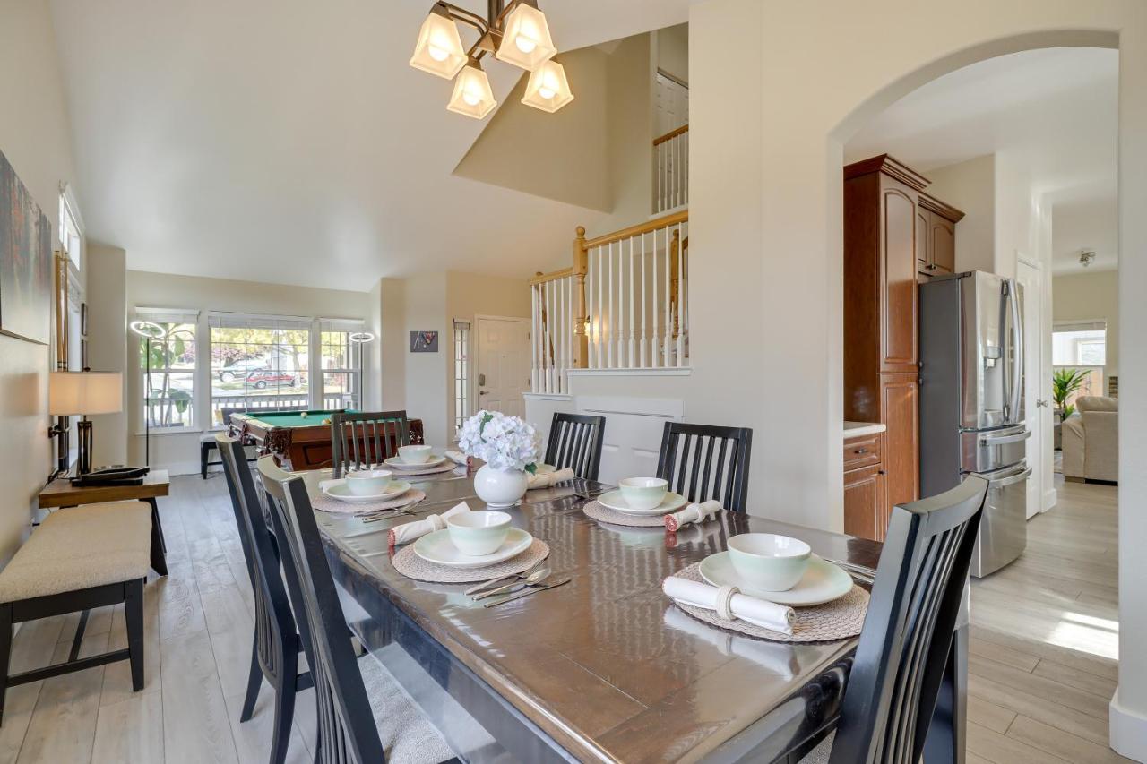 Spacious Family Retreat - 4 Mi To Downtown! Holiday home