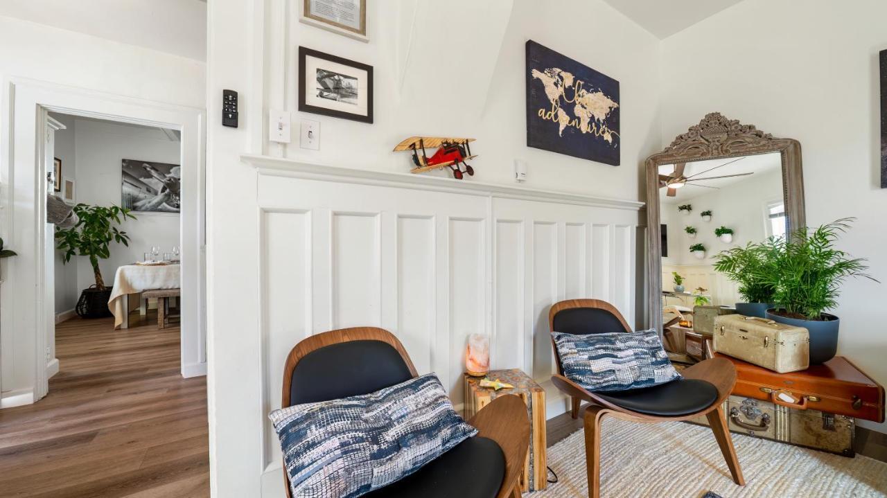 Midtown Flight Deck: 2br Gem Holiday home Reno